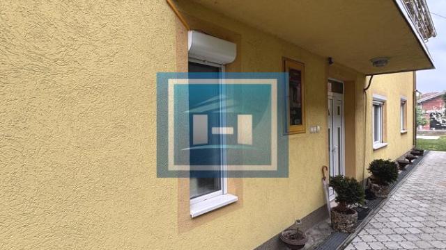 Kuća, Prodaja, 181m2, Kajsijar, Gradska lokacija, Jagodina