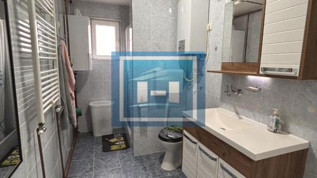 Kuća, Prodaja, 181m2, Kajsijar, Gradska lokacija, Jagodina