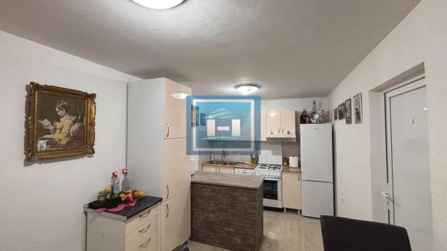 Kuća, Prodaja, 181m2, Kajsijar, Gradska lokacija, Jagodina