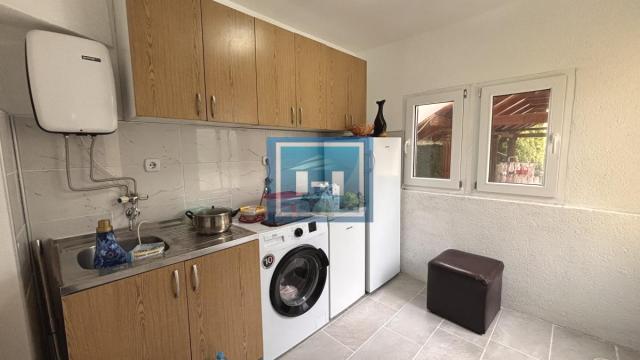 Kuća, Prodaja, 181m2, Kajsijar, Gradska lokacija, Jagodina