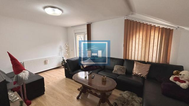 Kuća, Prodaja, 181m2, Kajsijar, Gradska lokacija, Jagodina