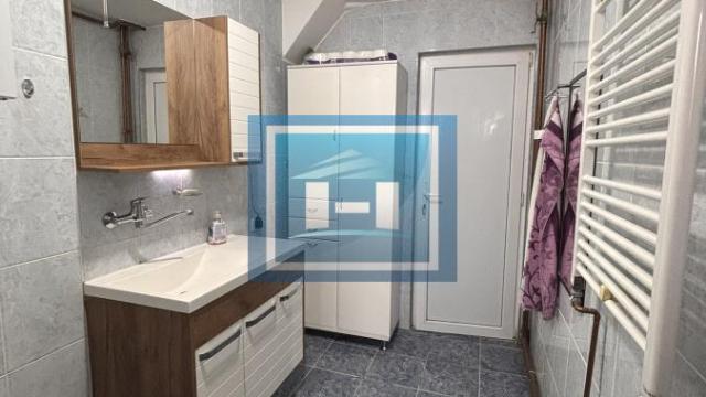 Kuća, Prodaja, 181m2, Kajsijar, Gradska lokacija, Jagodina