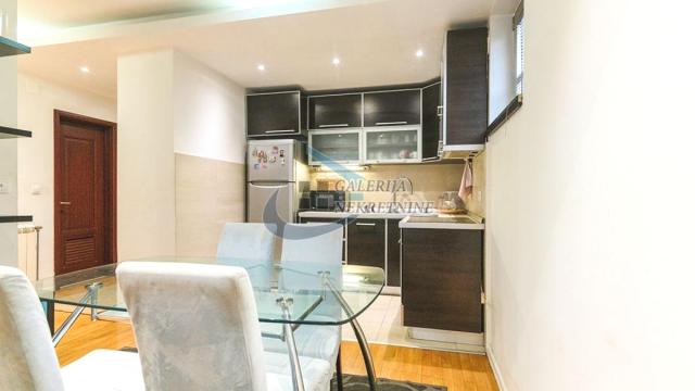 Stan, četvorosoban, Prodaja, 101m2, Autokomanda, Voždovac, Mitropolita Stratimirovića