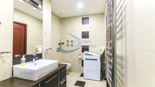 Stan, četvorosoban, Prodaja, 101m2, Autokomanda, Voždovac, Mitropolita Stratimirovića