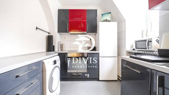 Stan, Trosoban, Prodaja, 81m2, Uzun Mirkova