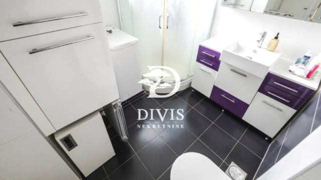 Stan, Trosoban, Prodaja, 81m2, Uzun Mirkova