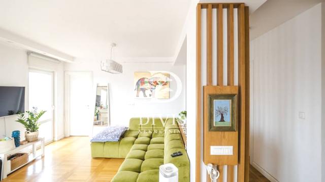 Stan, Trosoban, Prodaja, 86m2, Sazonova