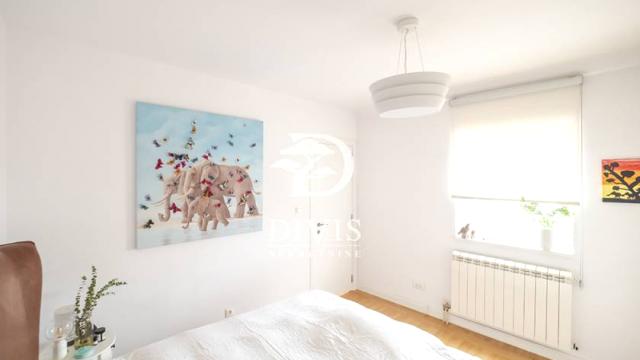 Stan, Trosoban, Prodaja, 86m2, Sazonova