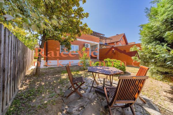 izdavanje, stanova,
visnjica-palilula-beograd, 1045064, trosoban-isaka-njutna