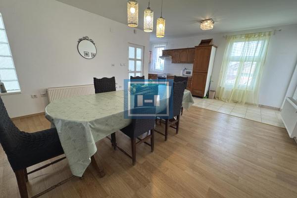 izdavanje, stanova,
cuprija, 1081036, trosoban