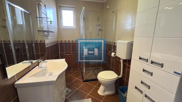 Stan, Trosoban, Izdavanje, 100m2, Ćuprija