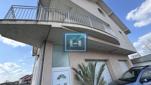 Stan, Trosoban, Izdavanje, 100m2, Ćuprija