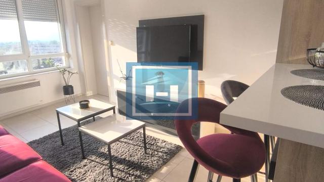 Stan, Izdavanje, 37m2, Centar, Gradska lokacija, Paraćin