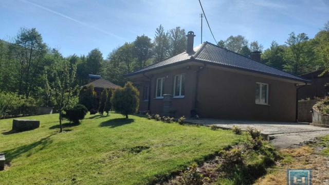 Kuća, Dvosoban, Prodaja, 106m2, Sisevac, Okolno mesto, Paraćin