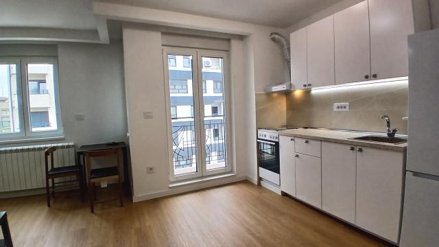 Stan, Jednosoban, Izdavanje, 31m2, Ozrenska