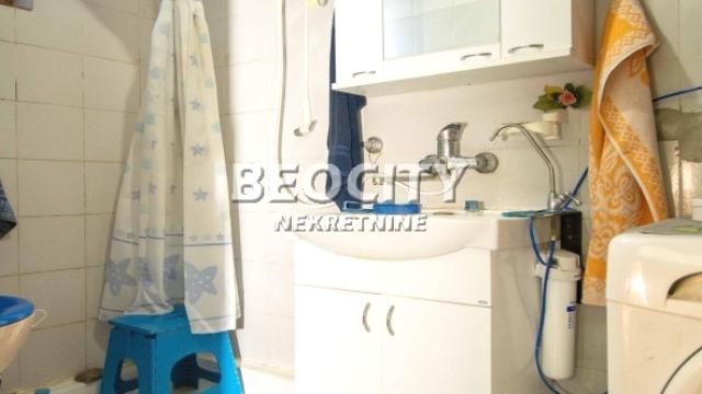 Kuća, Petosoban, Prodaja, 209m2, Surčin (mesto), Surčin, Cara Dušana