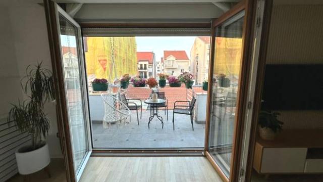 Stan, Trosoban, Izdavanje, 99m2, Tetovska