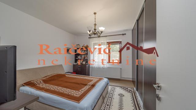 Kuća, Prodaja, 322m2, Mladenovac selo, Mladenovac, Smederevski put