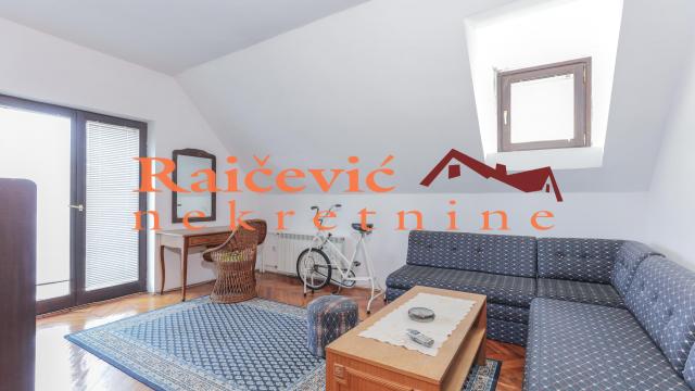 Kuća, Prodaja, 370m2, Avala, Sopot, Pilota Rajka Cvetica