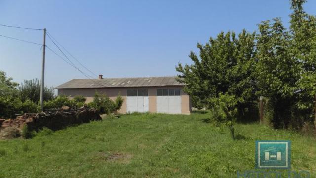 Poslovni prostor, Izdavanje, 200m2, Paraćin