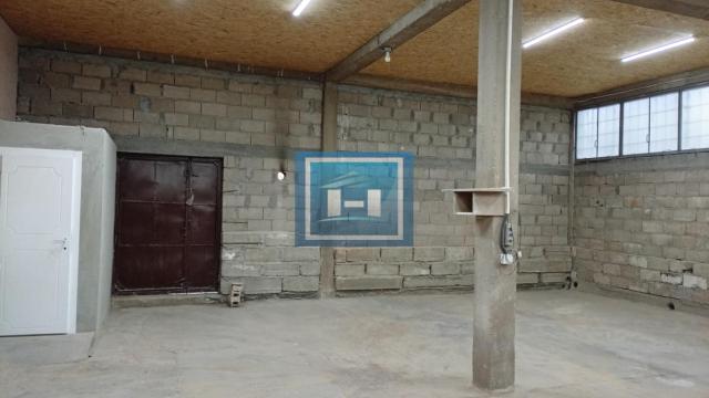 Poslovni prostor, Izdavanje, 200m2, Paraćin