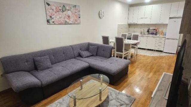 Stan, Trosoban, Izdavanje, 55m2, Djeram pijaca, Zvezdara, Vojvode Savatija