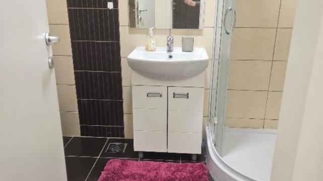 Stan, Trosoban, Izdavanje, 55m2, Djeram pijaca, Zvezdara, Vojvode Savatija