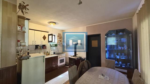 Kuća, četvorosoban, Prodaja, 160m2, Kupusara, Gradska lokacija, Jagodina