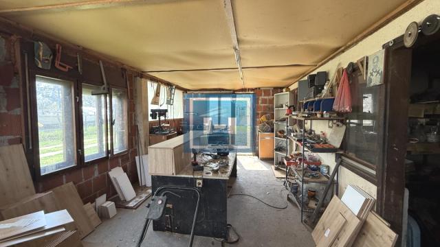 Kuća, četvorosoban, Prodaja, 160m2, Kupusara, Gradska lokacija, Jagodina