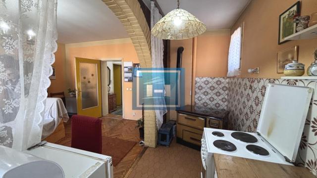 Kuća, četvorosoban, Prodaja, 344m2, Levač, Gradska lokacija, Jagodina