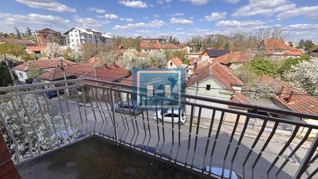 Kuća, četvorosoban, Prodaja, 344m2, Levač, Gradska lokacija, Jagodina