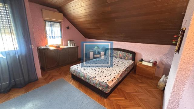 Kuća, četvorosoban, Prodaja, 344m2, Levač, Gradska lokacija, Jagodina