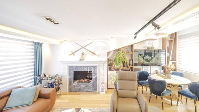 Stan, Trosoban, Prodaja, 83m2, Šumatovačka