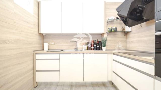 Stan, Trosoban, Prodaja, 83m2, Šumatovačka