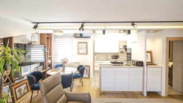 Stan, Trosoban, Prodaja, 83m2, Šumatovačka