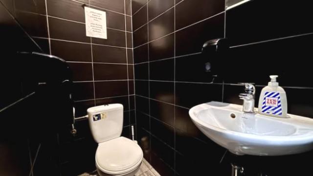 Poslovni prostor, Trosoban, Izdavanje, 68m2, Kneza Danila