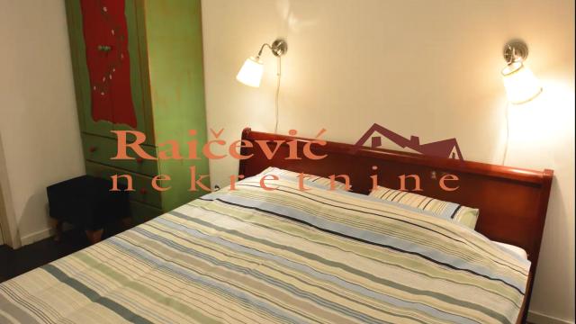 Stan, Trosoban, Prodaja, 82m2, Kalenić pijaca, Vračar, Topolska