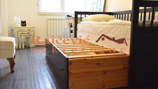 Stan, Trosoban, Prodaja, 82m2, Kalenić pijaca, Vračar, Topolska