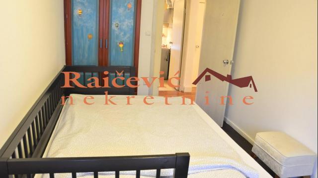 Stan, Trosoban, Prodaja, 82m2, Kalenić pijaca, Vračar, Topolska