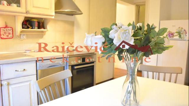 Stan, Trosoban, Prodaja, 82m2, Kalenić pijaca, Vračar, Topolska