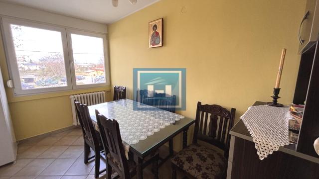 Stan, Trosoban, Prodaja, 73m2, Centar, Gradska lokacija, Jagodina