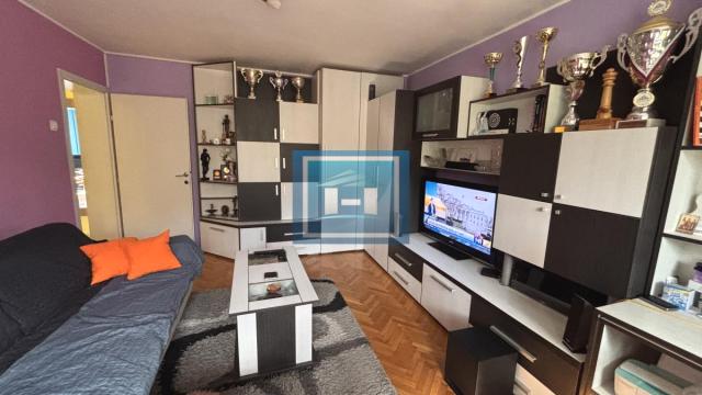 Stan, Trosoban, Prodaja, 73m2, Centar, Gradska lokacija, Jagodina