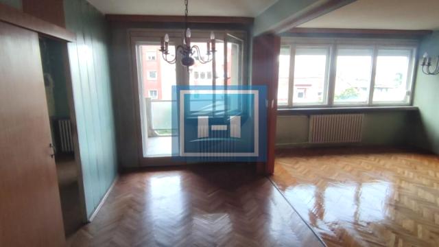 Stan, Trosoban, Prodaja, 80m2, Centar, Gradska lokacija, Jagodina