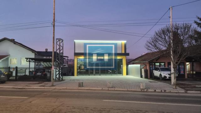 Poslovni prostor, Izdavanje, 430m2, Gloždak, Gradska lokacija, Paraćin