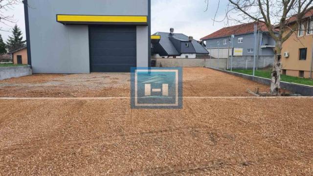 Poslovni prostor, Izdavanje, 430m2, Gloždak, Gradska lokacija, Paraćin