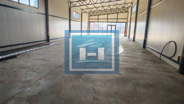 Poslovni prostor, Izdavanje, 430m2, Gloždak, Gradska lokacija, Paraćin