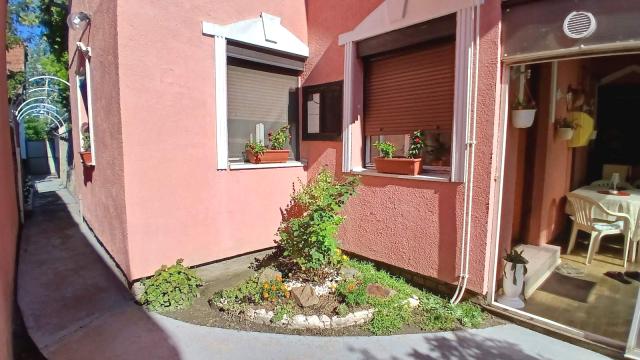 Kuća, četvorosoban, Prodaja, 117m2, Dože Đerđa