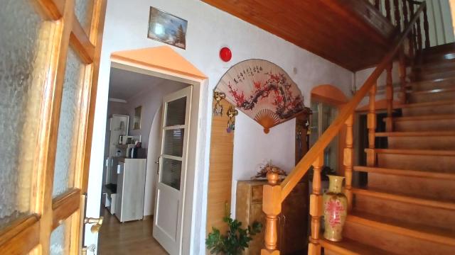 Kuća, četvorosoban, Prodaja, 117m2, Dože Đerđa