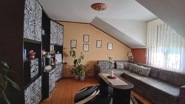 Kuća, četvorosoban, Prodaja, 117m2, Dože Đerđa