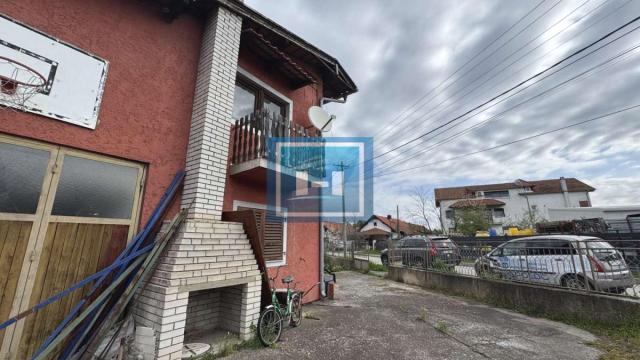 Kuća, četvorosoban, Prodaja, 124m2, Gradska lokacija, Ćuprija